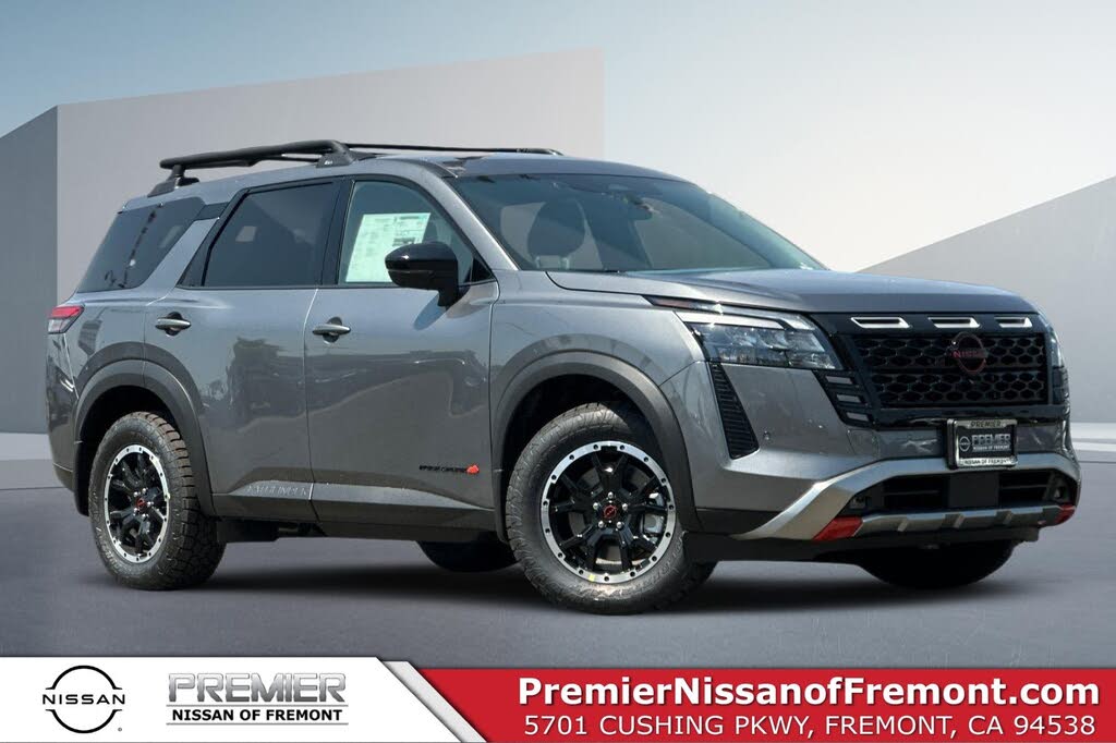 2026 Nissan Pathfinder SV listing photo