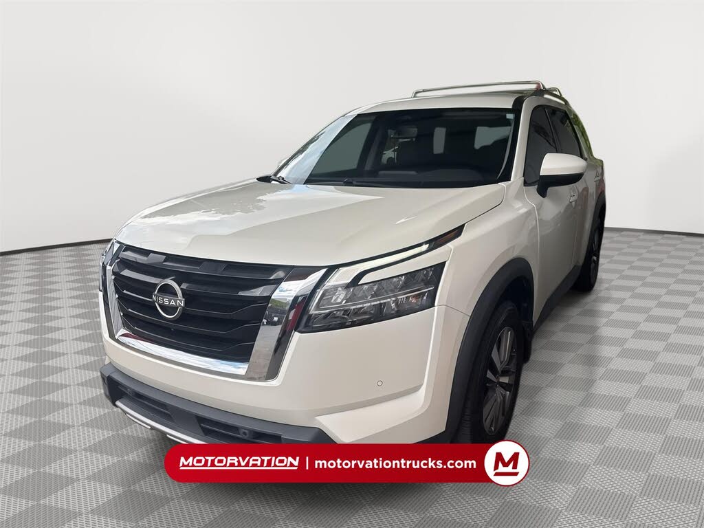 2023 Nissan Pathfinder SL