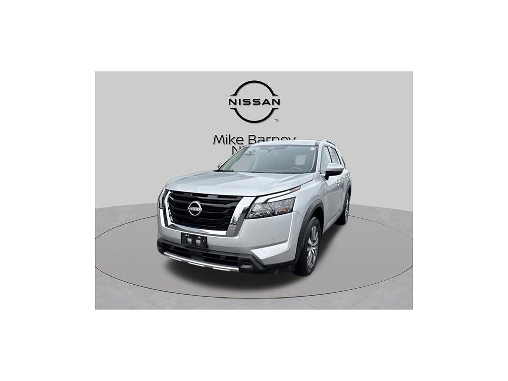 2025 Nissan Pathfinder SL