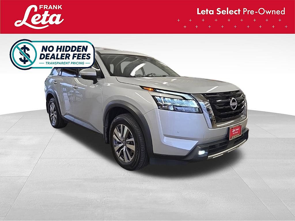 2022 Nissan Pathfinder SL