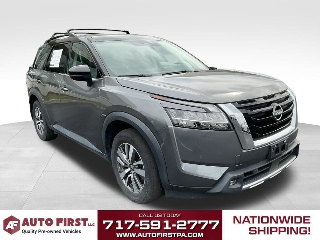 2022 Nissan Pathfinder SL