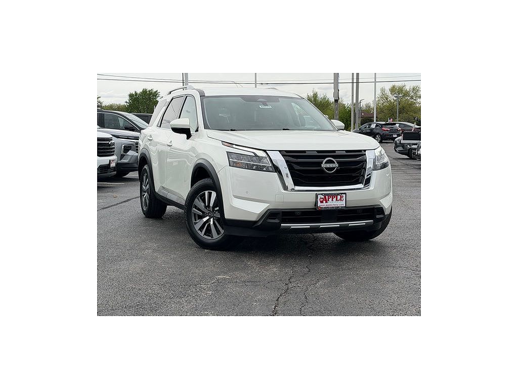 2023 Nissan Pathfinder SL