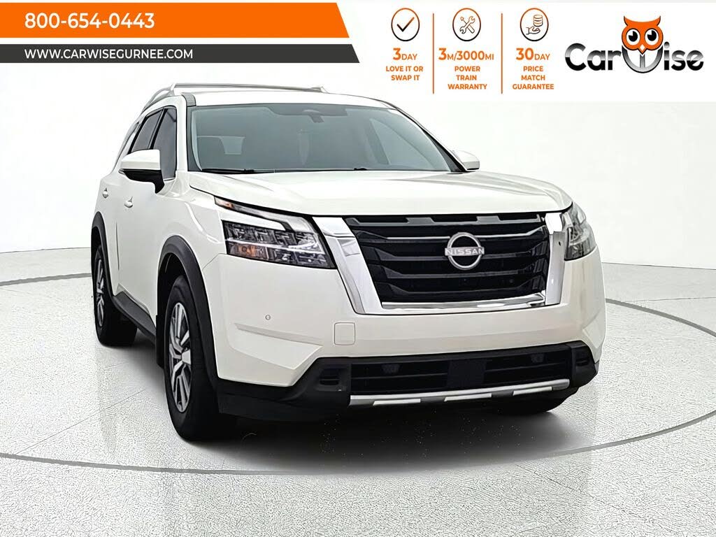 2023 Nissan Pathfinder SL