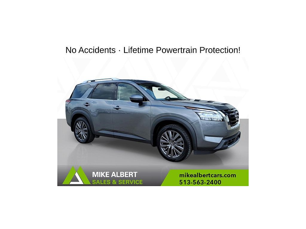 2023 Nissan Pathfinder SL