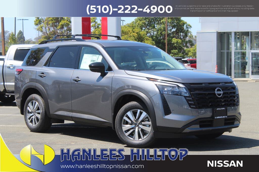 2026 Nissan Pathfinder SL