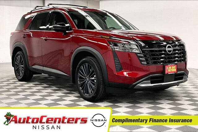 2026 Nissan Pathfinder SL