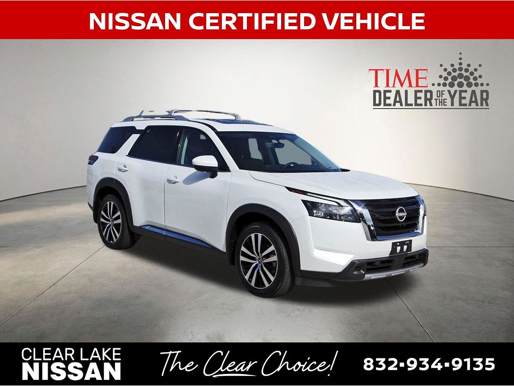 2025 Nissan Pathfinder Platinum