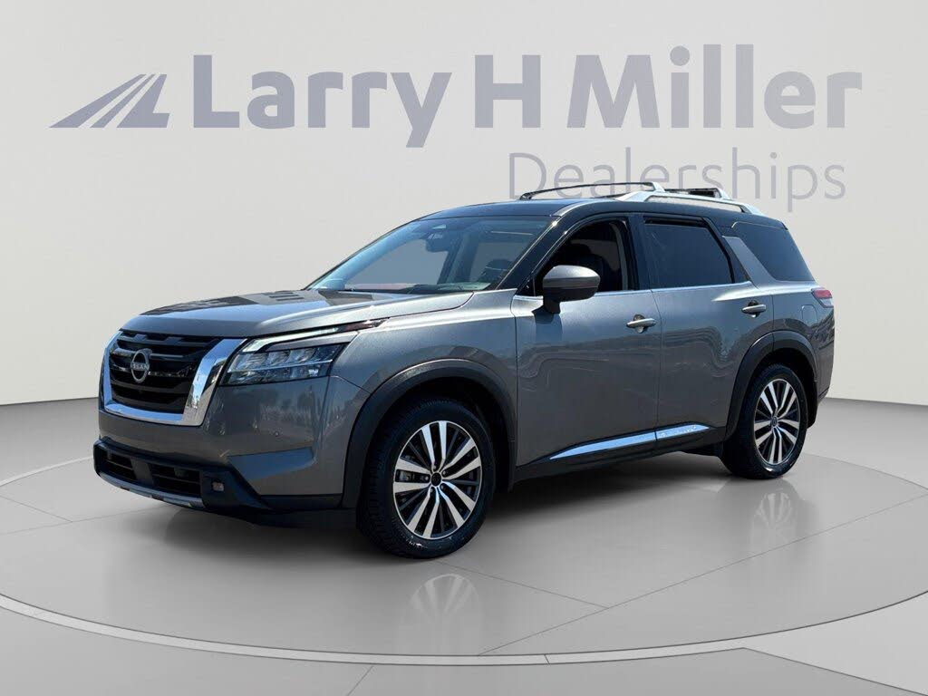 2022 Nissan Pathfinder Platinum