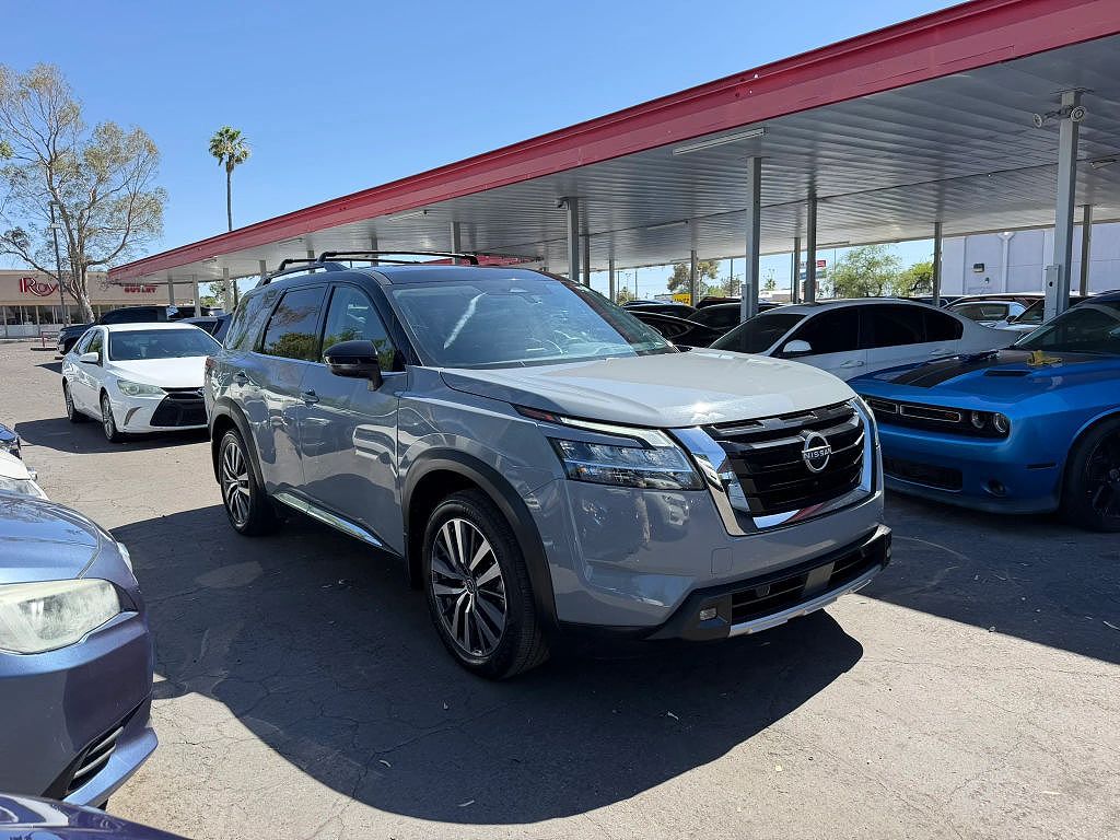 2022 Nissan Pathfinder Platinum