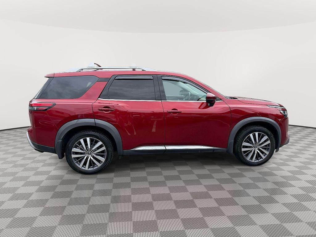 2022 Nissan Pathfinder Platinum