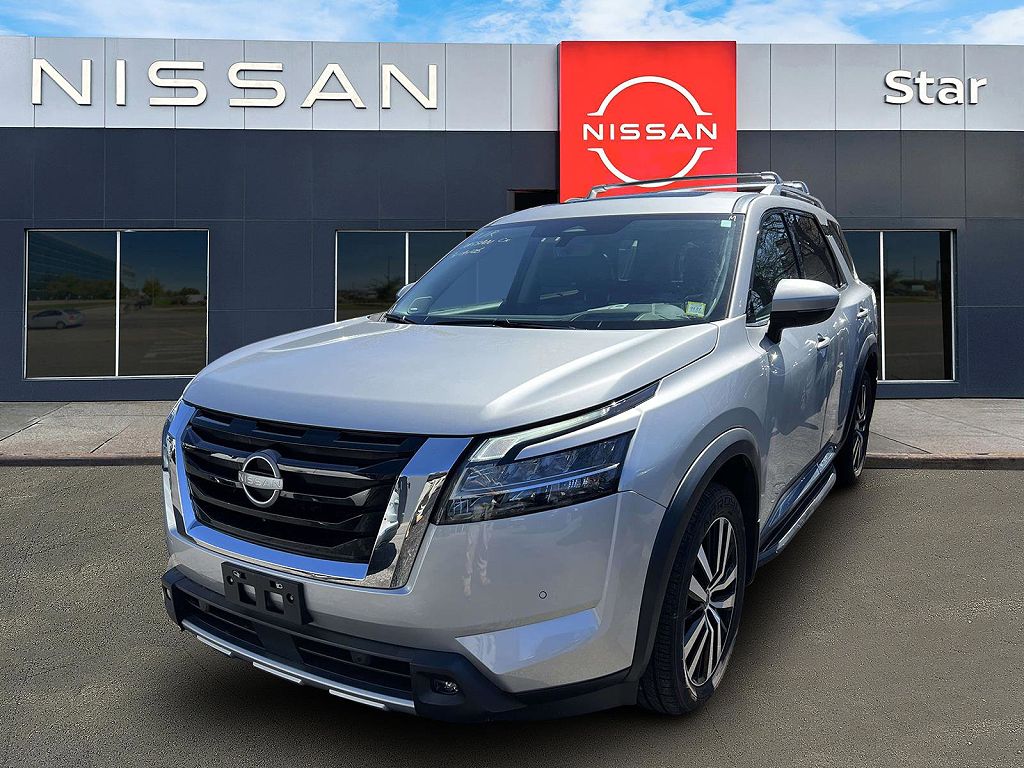 2023 Nissan Pathfinder Platinum