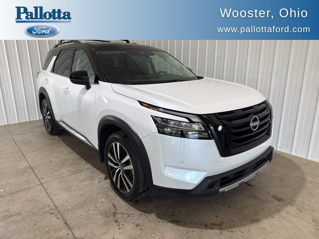 2025 Nissan Pathfinder Platinum