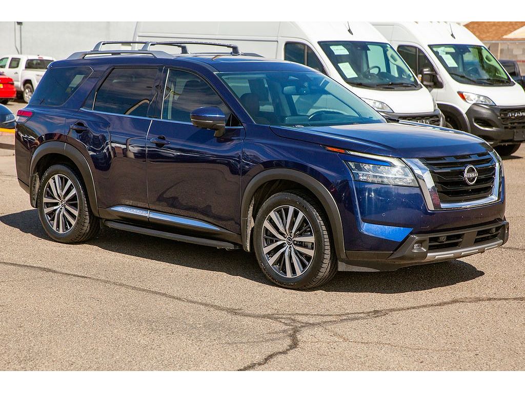 2022 Nissan Pathfinder Platinum