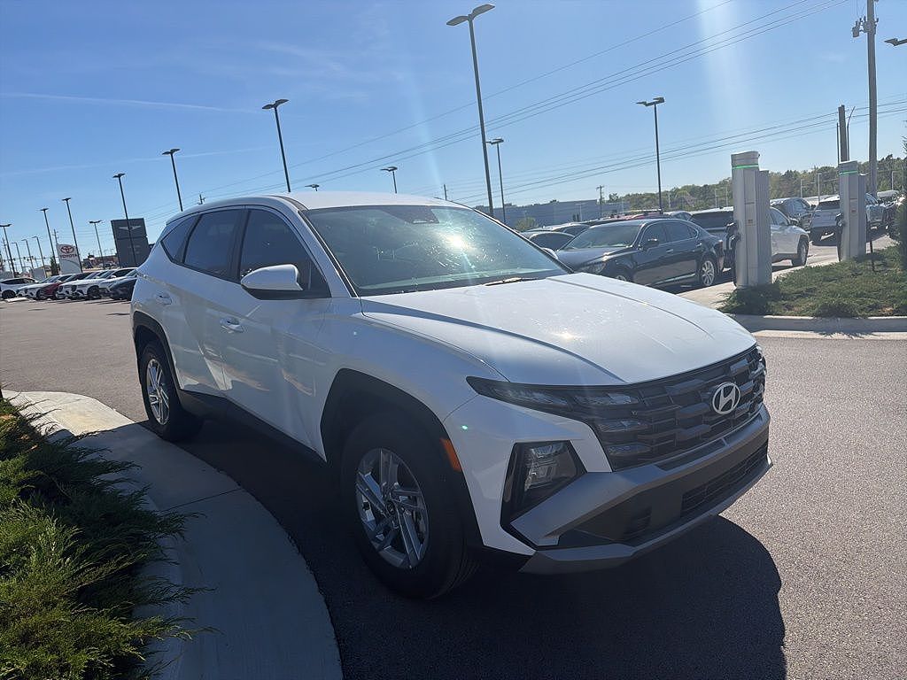2026 Hyundai Tucson SE