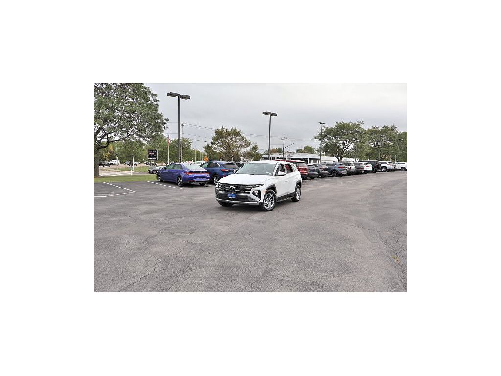 2026 Hyundai Tucson SE