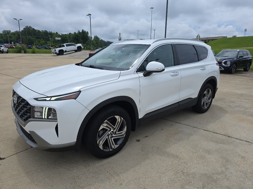 2023 Hyundai Santa Fe SEL listing photo