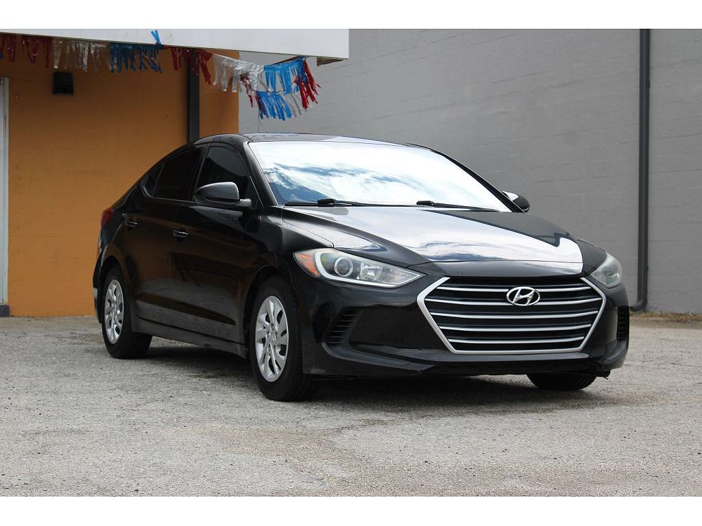 2018 Hyundai Elantra SE