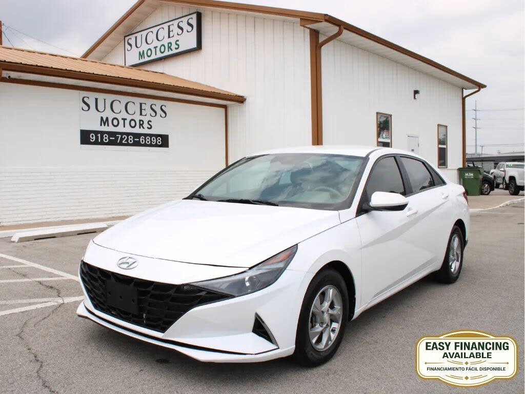 2022 Hyundai Elantra SE