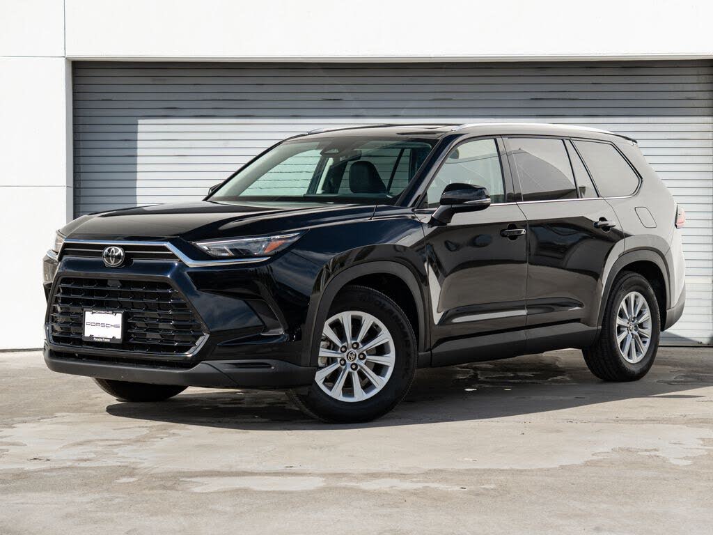 2025 Toyota Grand Highlander LE