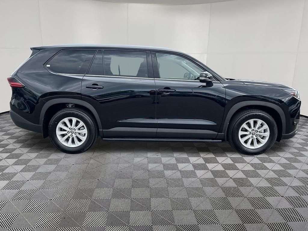 2026 Toyota Grand Highlander LE