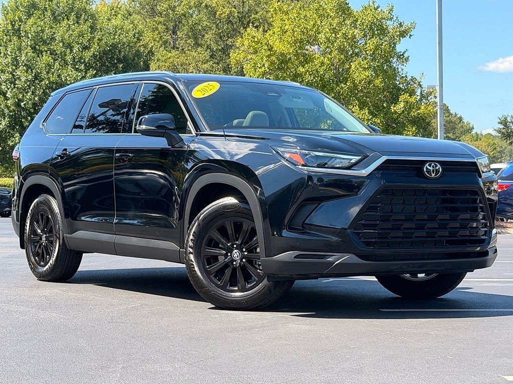 2025 Toyota Grand Highlander LE