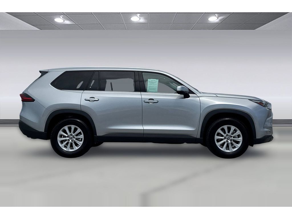 2025 Toyota Grand Highlander LE