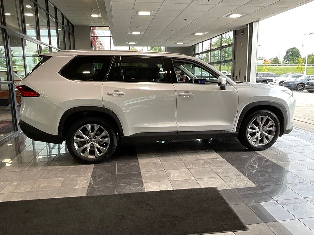 2024 Toyota Grand Highlander XLE