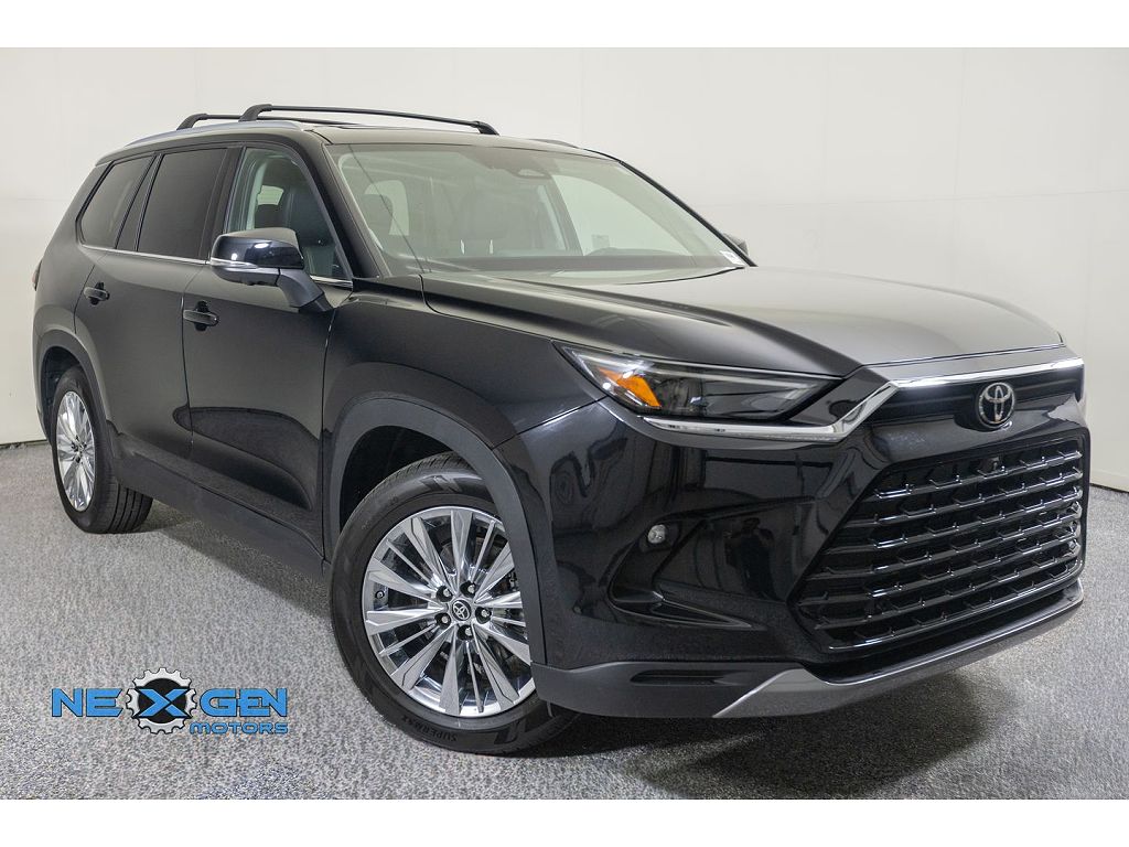 2026 Toyota Grand Highlander LE