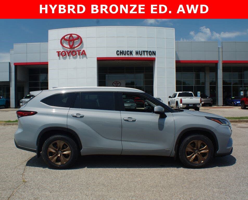2022 Toyota Highlander Hybrid Bronze Edition