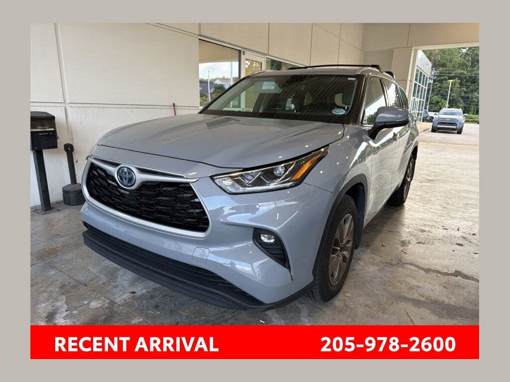 2022 Toyota Highlander Hybrid Bronze Edition