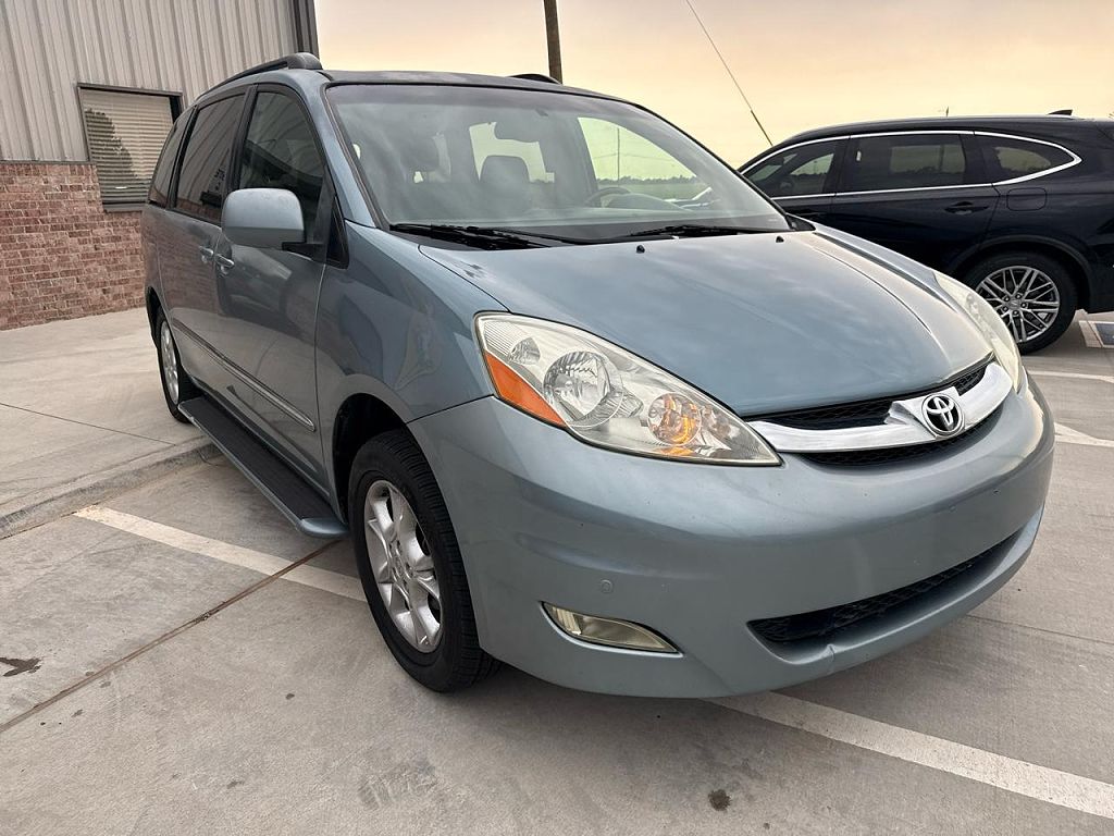 2006 Toyota Sienna XLE Limited 7-Passenger