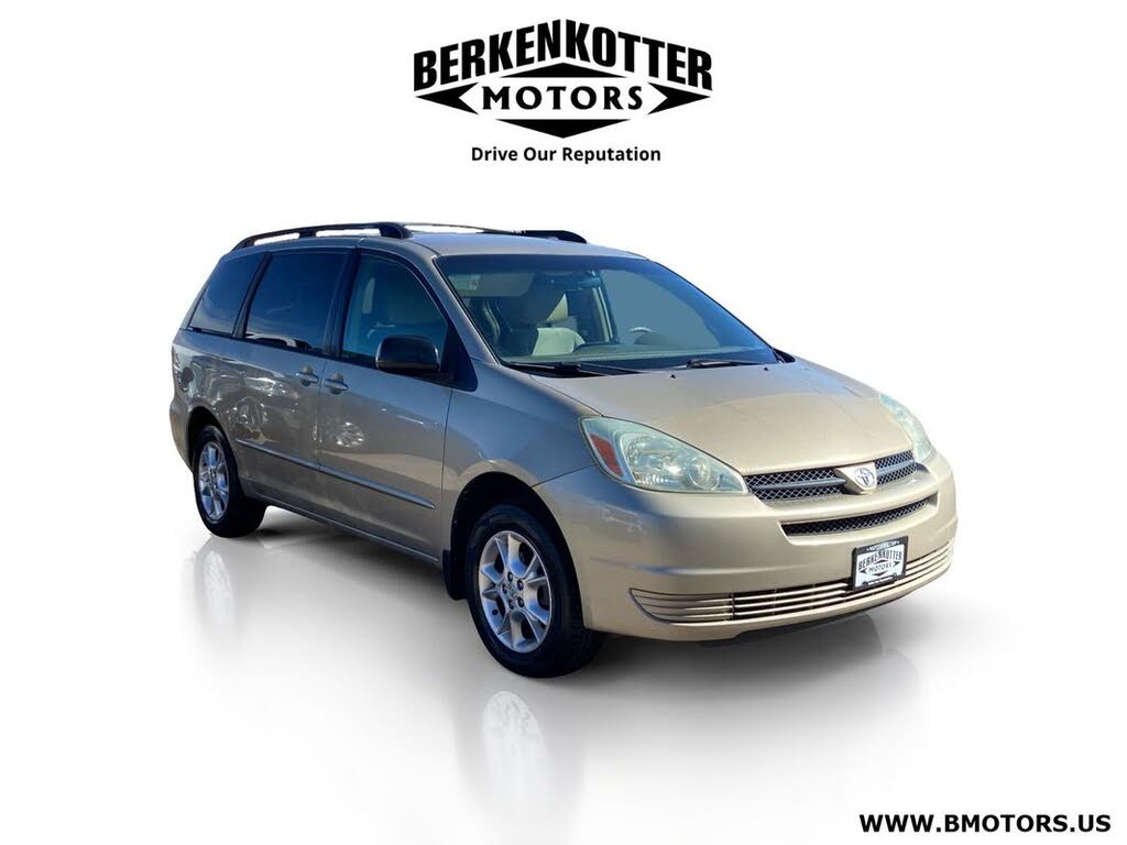 2004 Toyota Sienna LE 7-Passenger