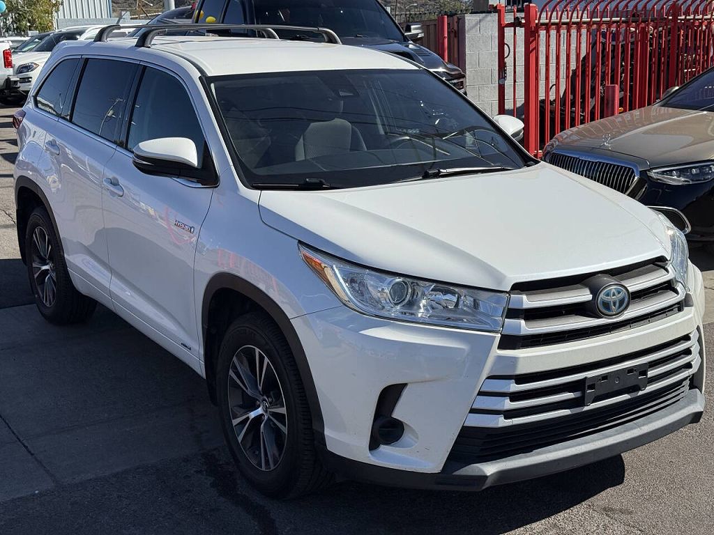 2018 Toyota Highlander LE