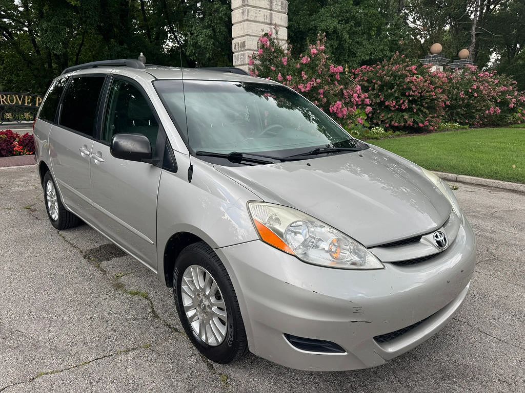 2009 Toyota Sienna LE 7-Passenger