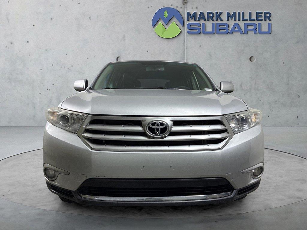 2012 Toyota Highlander SE
