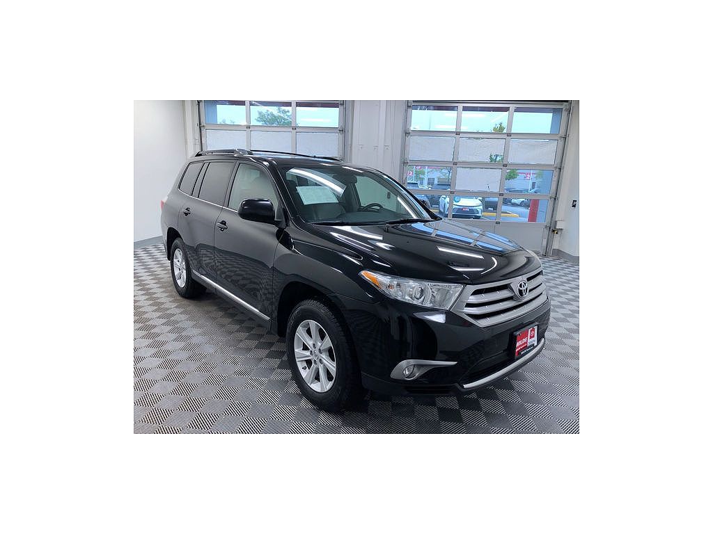 2013 Toyota Highlander Plus