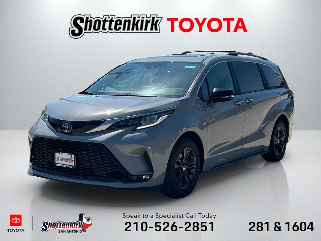 2024 Toyota Sienna XLE Woodland Edition