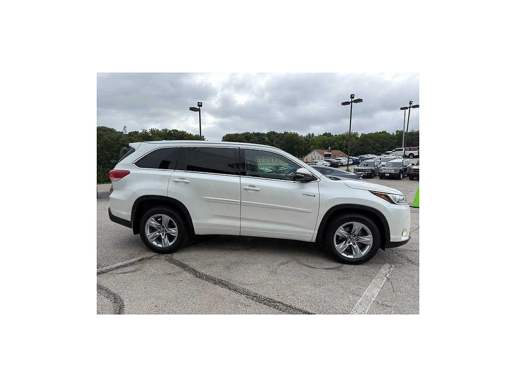 2018 Toyota Highlander Limited Platinum