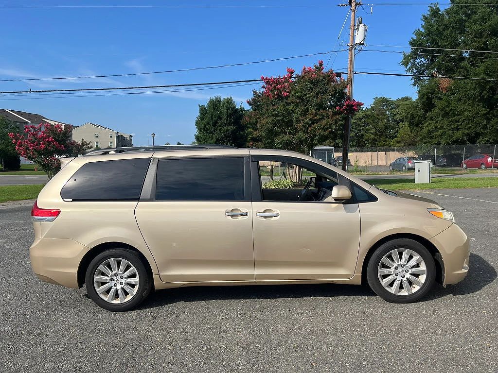 2011 Toyota Sienna XLE 7-Passenger