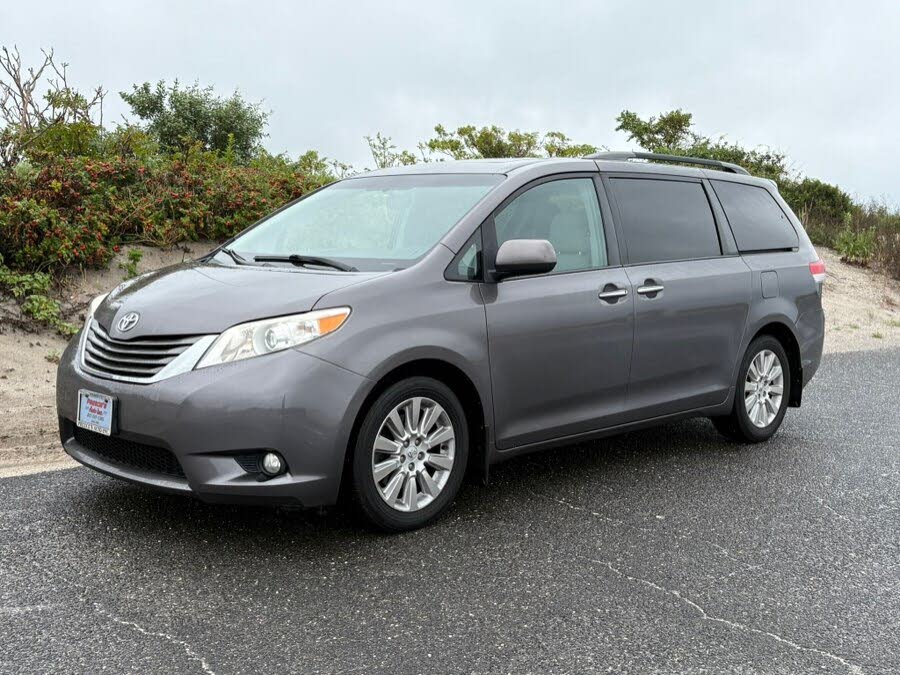 2013 Toyota Sienna Limited 7-Passenger