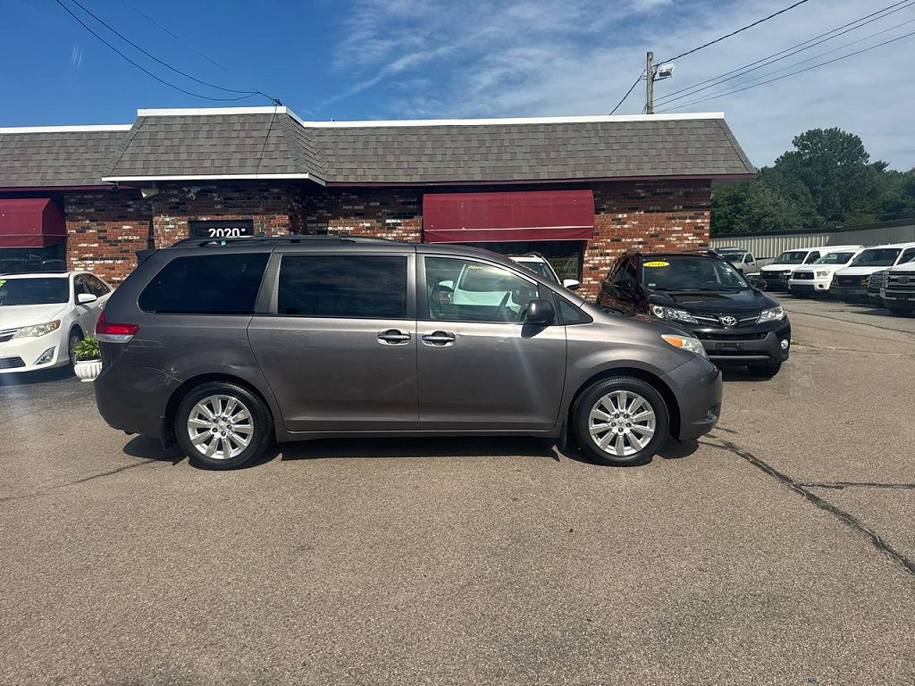 2011 Toyota Sienna XLE 7-Passenger