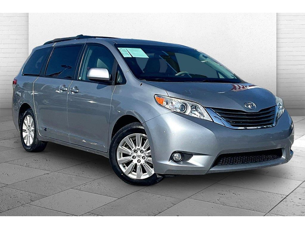 2012 Toyota Sienna Limited 7-Passenger