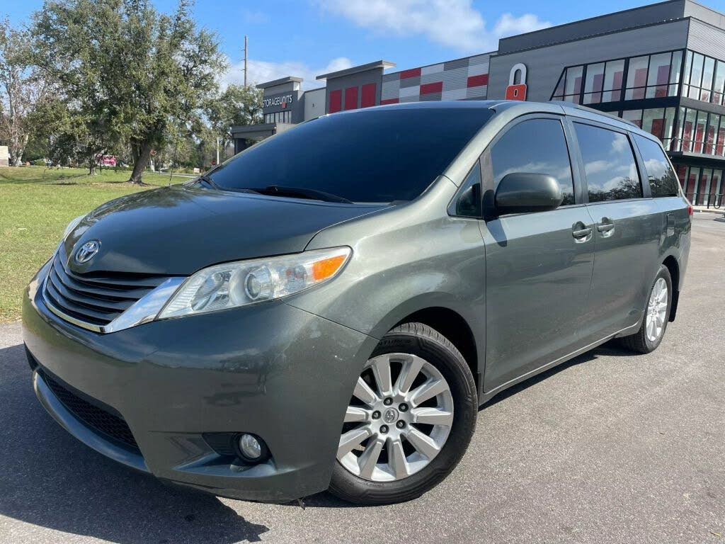 2014 Toyota Sienna Limited 7-Passenger