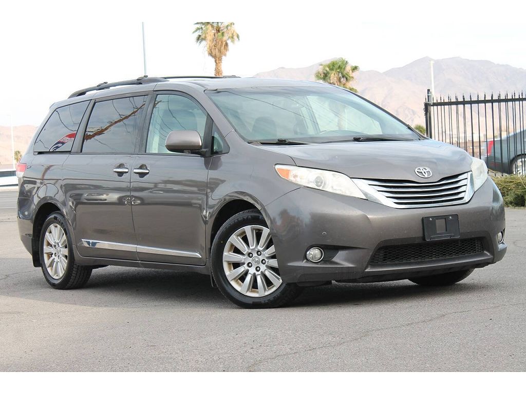 2012 Toyota Sienna XLE 7-Passenger