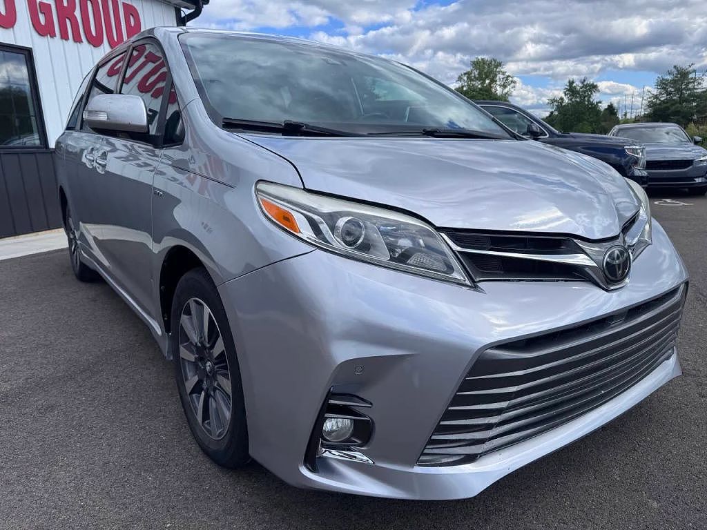2019 Toyota Sienna XLE 7-Passenger