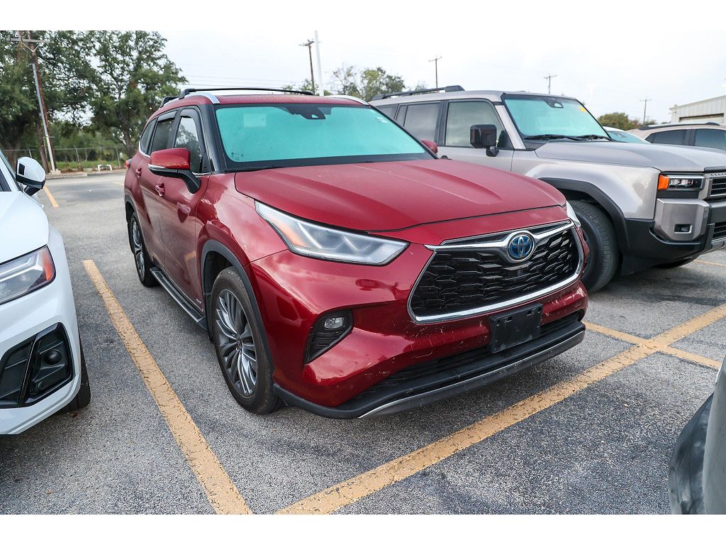 2022 Toyota Highlander Hybrid Hybrid Platinum