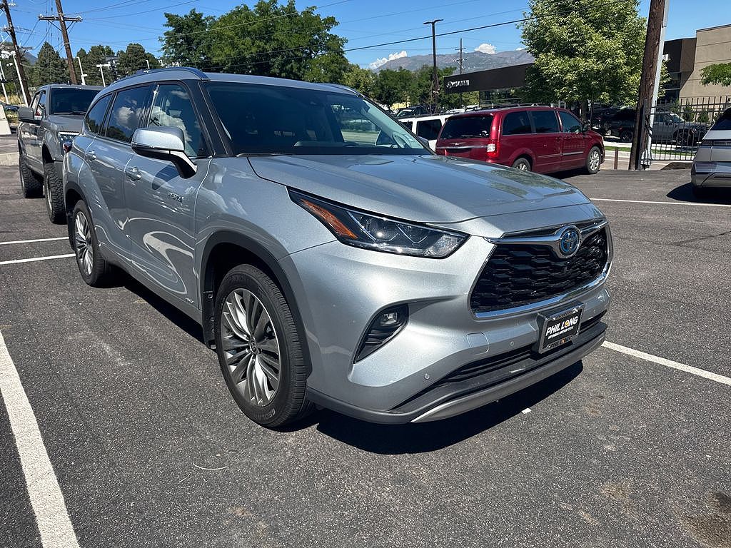 2021 Toyota Highlander Platinum