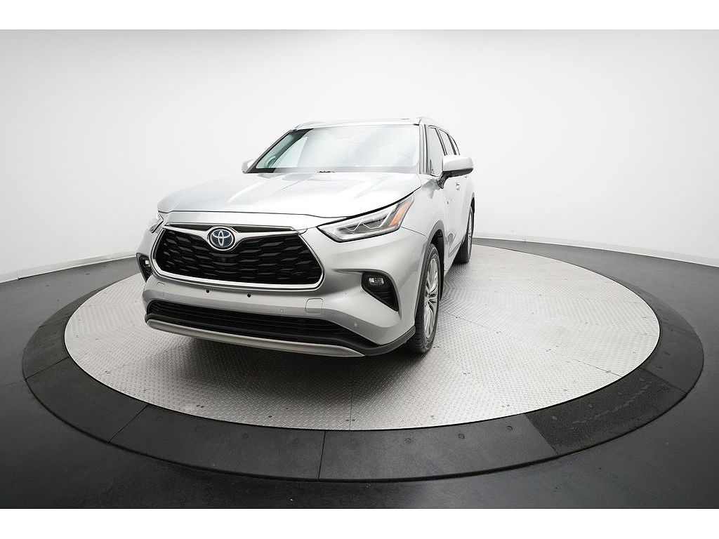 2020 Toyota Highlander Hybrid Platinum