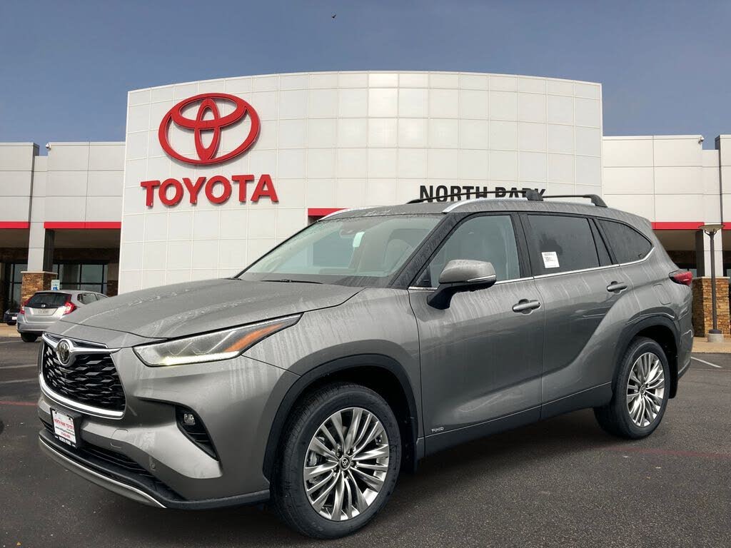 2026 Toyota Highlander Hybrid Platinum
