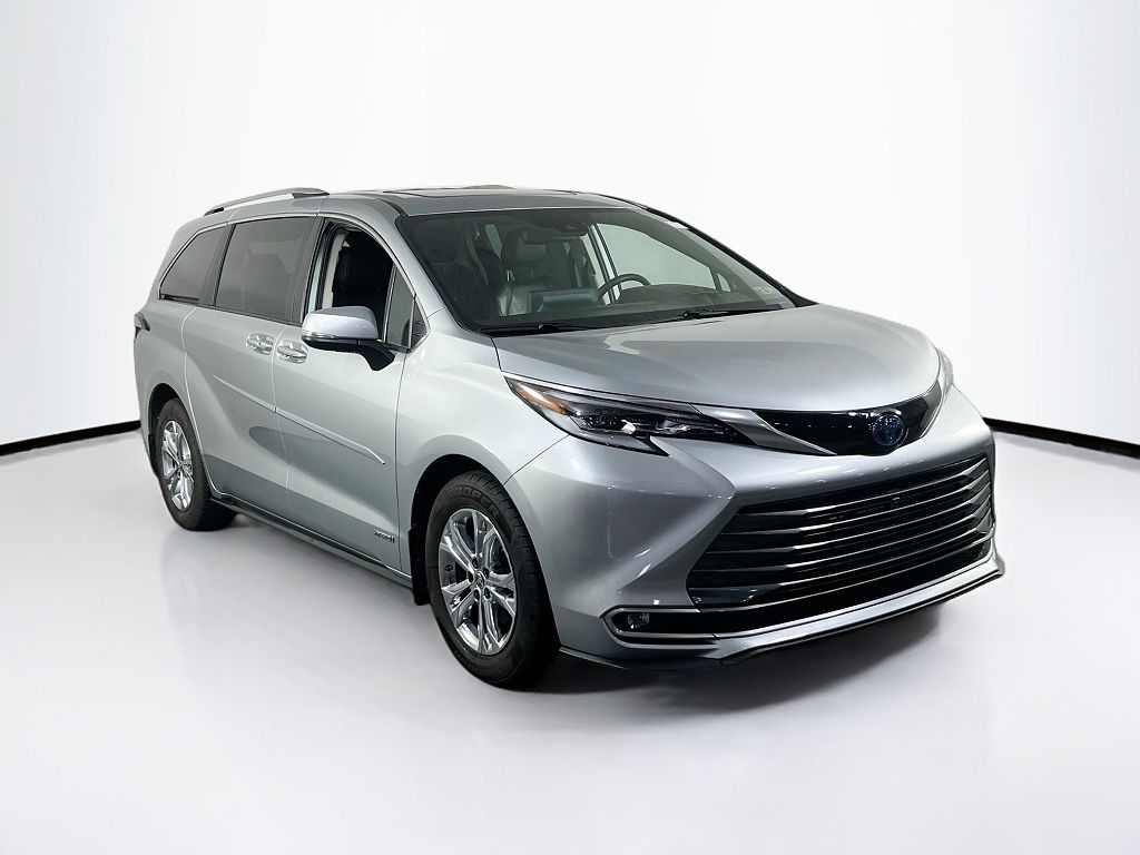 2021 Toyota Sienna Platinum 7-Passenger